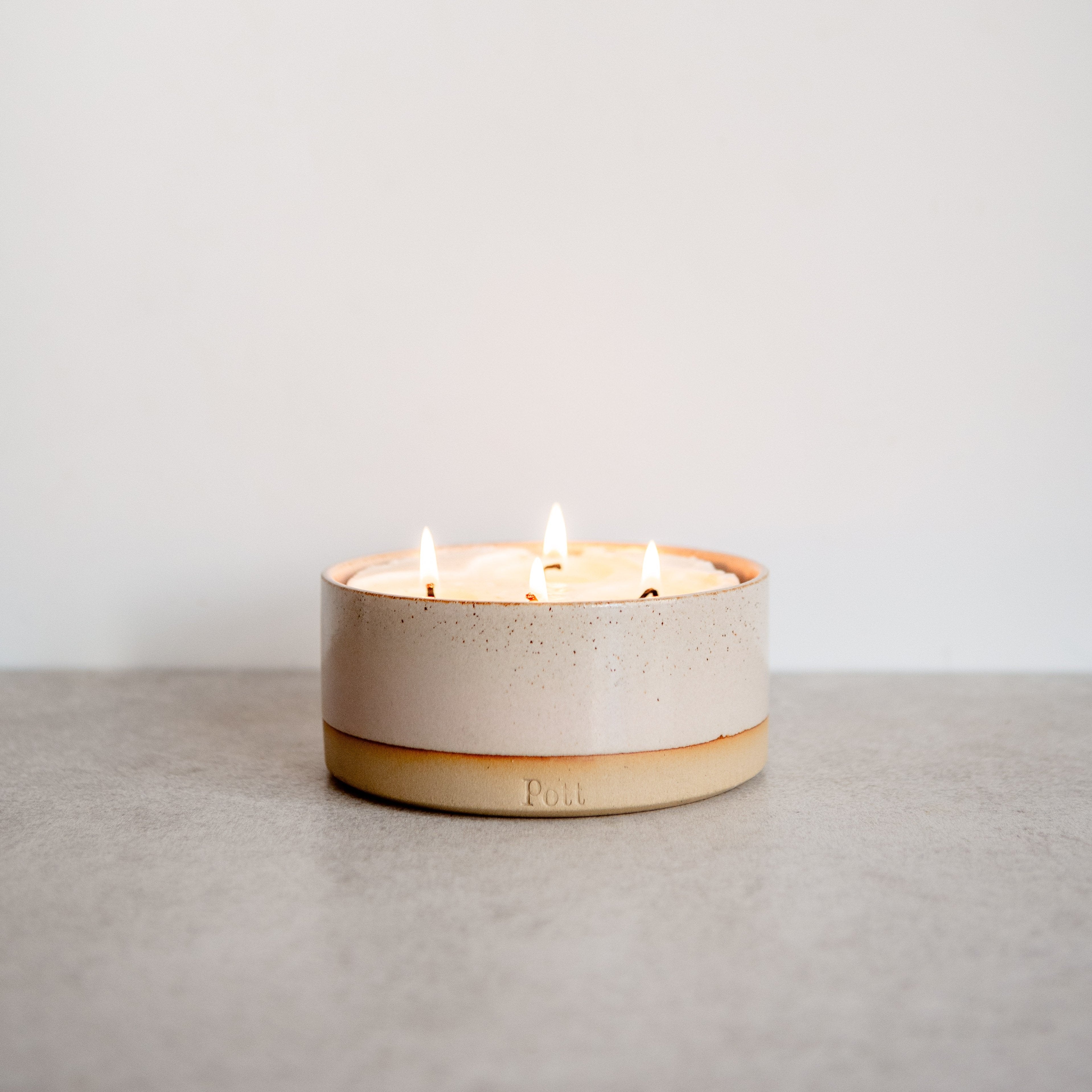 Blush with Violet Grand Candle