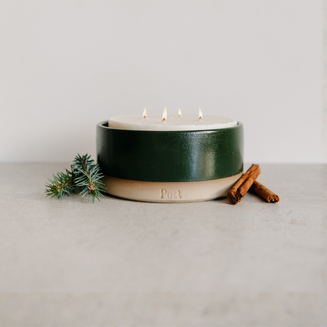 Holly Grand Candle