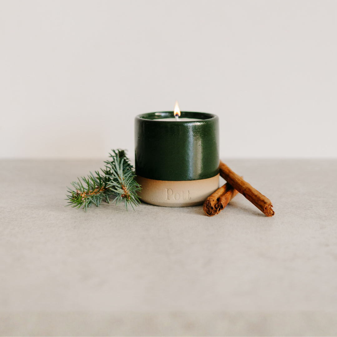 Holly Petite Candle