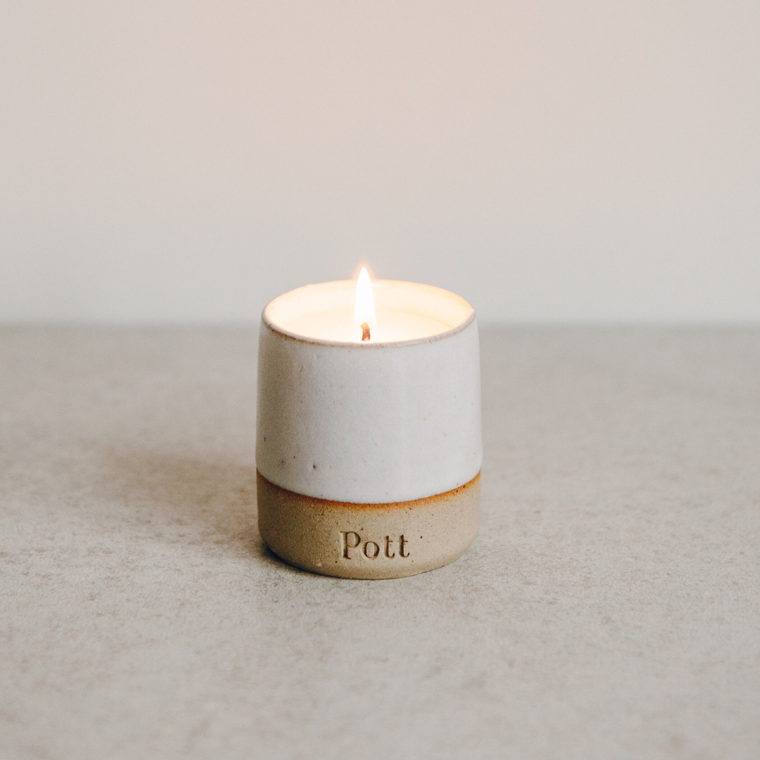 The Orangery Scent in Petite Speckle Pott